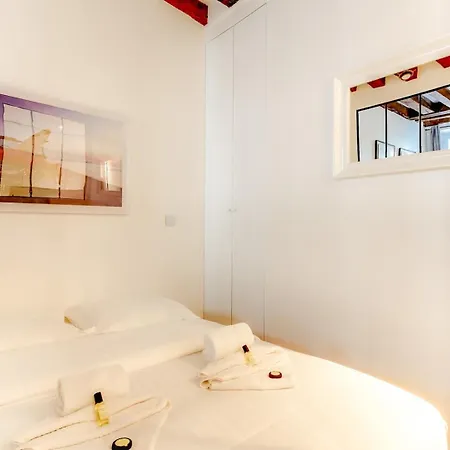 Guestready - Appartement Elegant Au Coeur De Paris Exterior photo